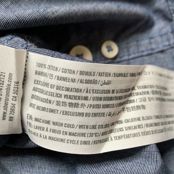 Abercrombie & Fitch - Picture 16 of 16